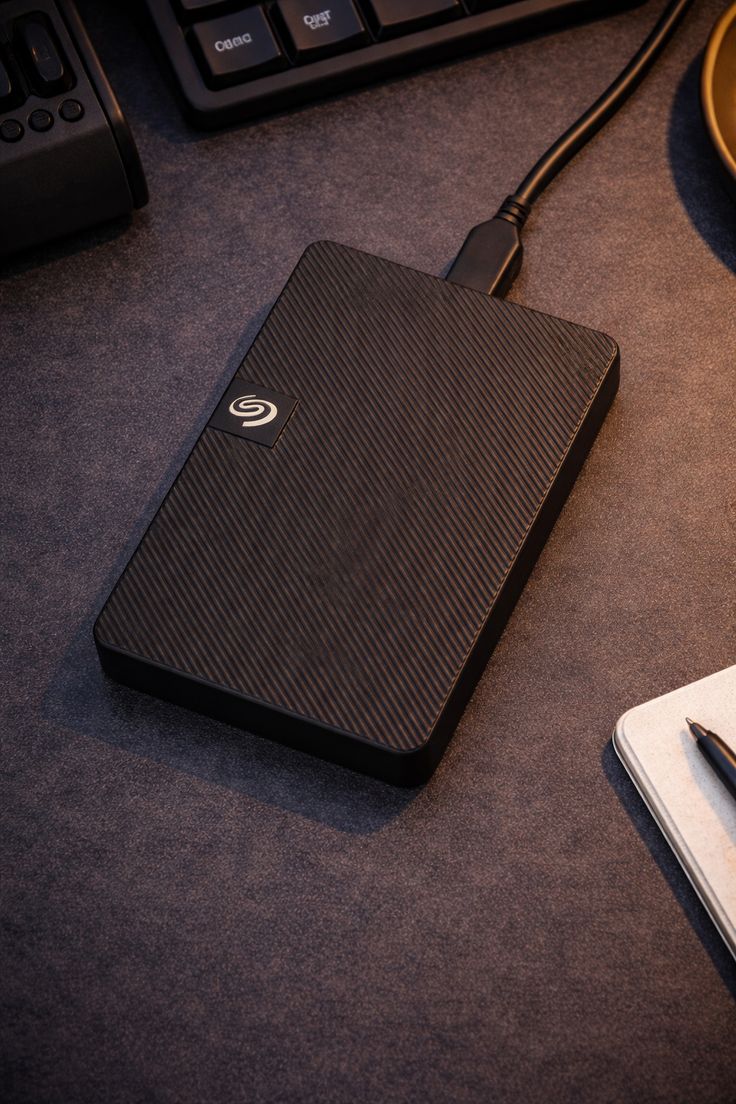 SEAGATE EXPANSION 2TB – EXTERNAL HARD DRIVE – WINDOWS & MACOS & CHROMEBOOK & CONSOL 🎮